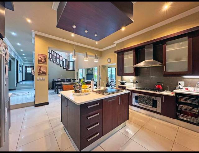 4 BEDROOM HOUSE FOR SALE IN EAGLE CANYON GOLF ESTATE